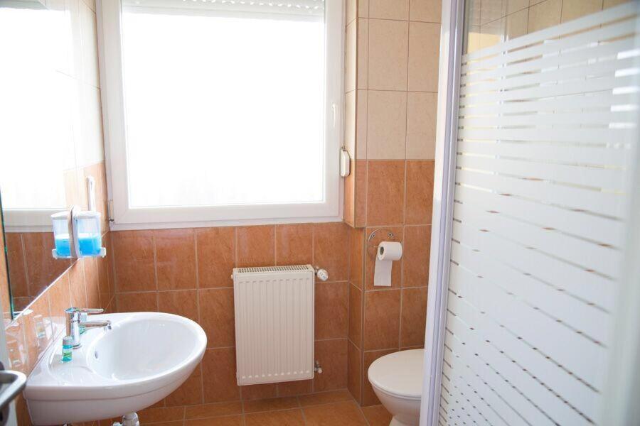 Levendula Apartmanhaz Hajdúszoboszló Exterior foto