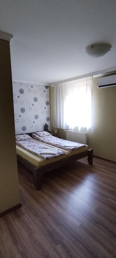 Levendula Apartmanhaz Hajdúszoboszló Exterior foto