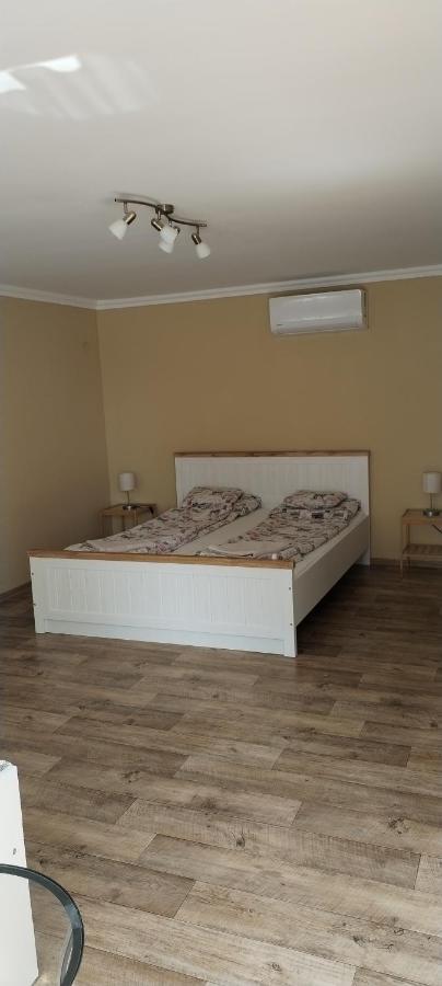 Levendula Apartmanhaz Hajdúszoboszló Exterior foto