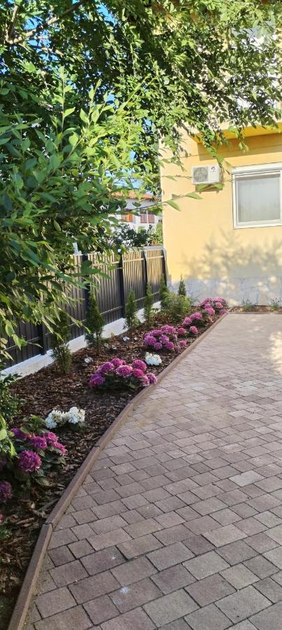 Levendula Apartmanhaz Hajdúszoboszló Exterior foto